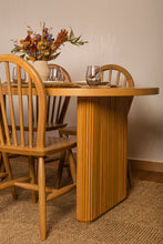 Cargar imagen en el visor de la galería, Mesa de comedor Ada