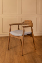Cargar imagen en el visor de la galería, Silla de comedor Belén