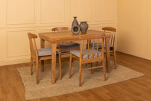 Cargar imagen en el visor de la galería, Mesa de comedor Clara con sillas Duna