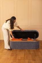 Cargar imagen en el visor de la galería, Pouf baul Julia