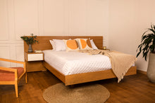 Cargar imagen en el visor de la galería, Cama Sara + nocheros