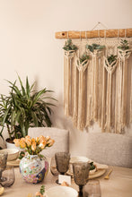 Cargar imagen en el visor de la galería, Silla de comedor Abril