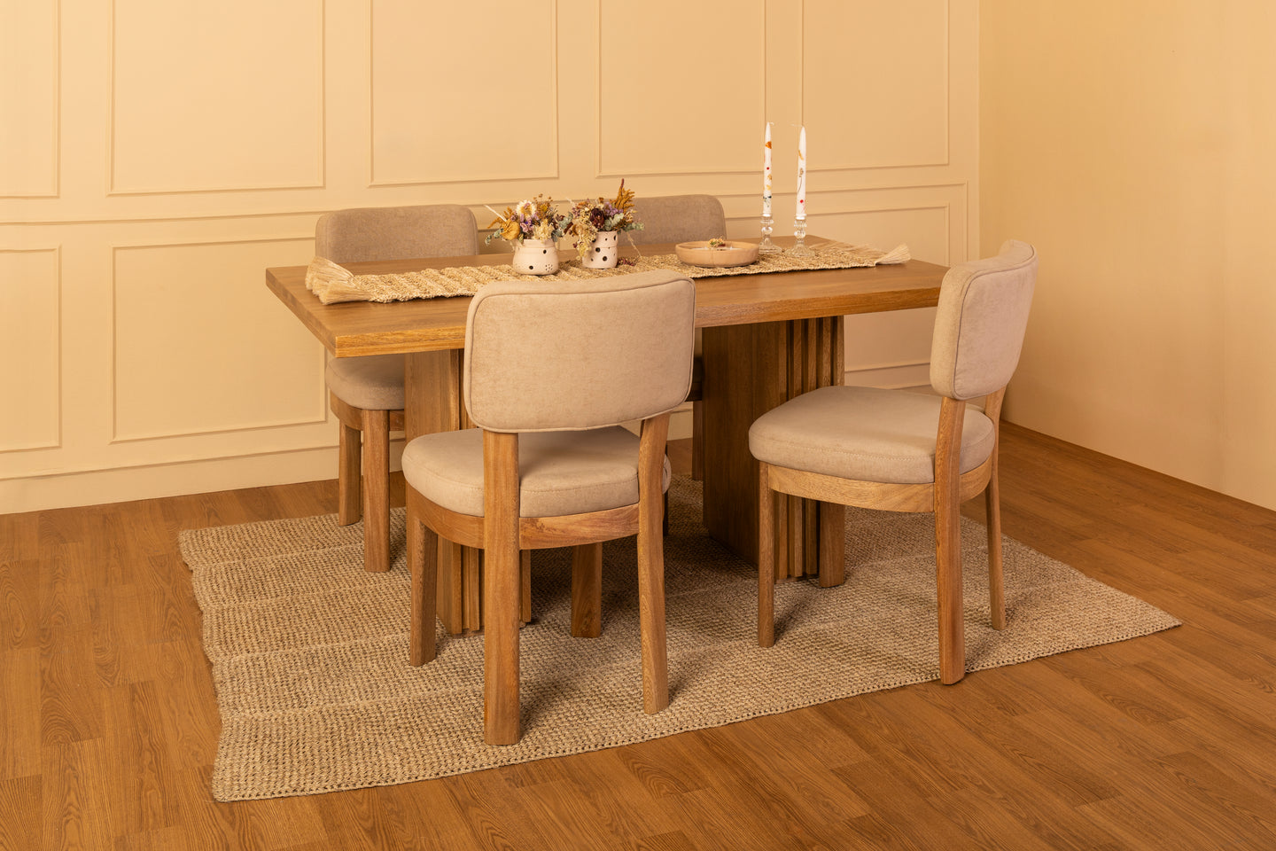 Comedor Maria con Sillas Wabi